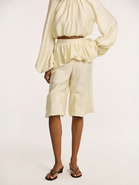 Шаровары с баской из фактурной ткани