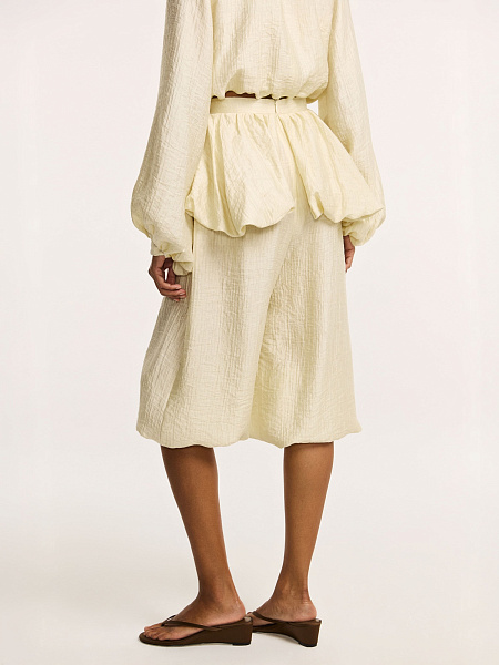 Шаровары с баской из фактурной ткани