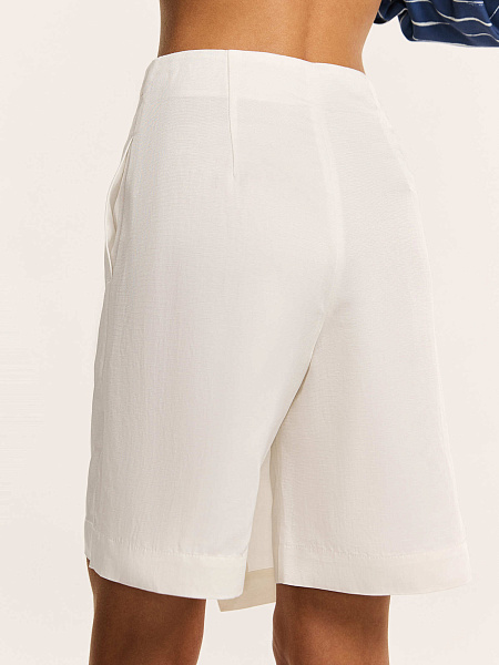 Бермуды на запах из итальянского льна