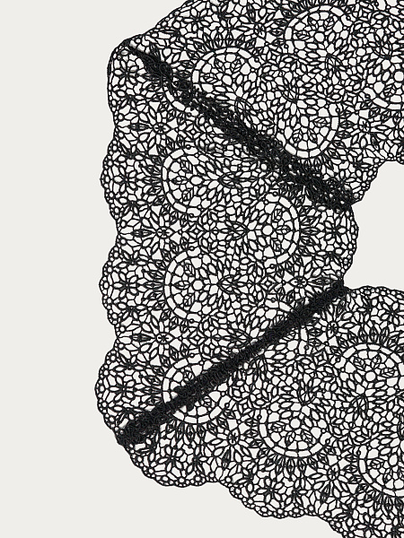 Накидка ручной работы из кружева