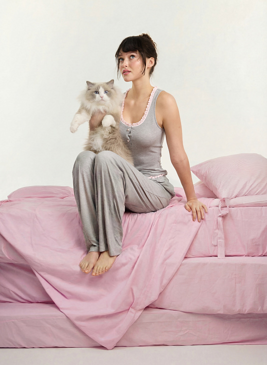 Костюмы и комплекты